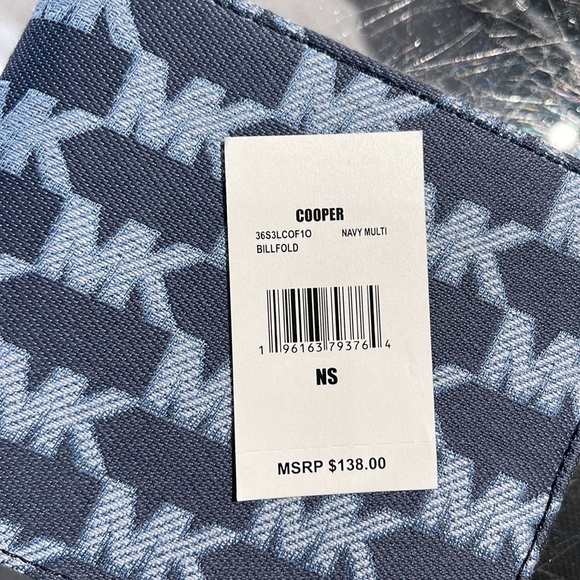 Michael Kors Men’s Women’s Cooper Logo Fabric Billfold Wallet Navy Multi NWT - Picture 14 of 16